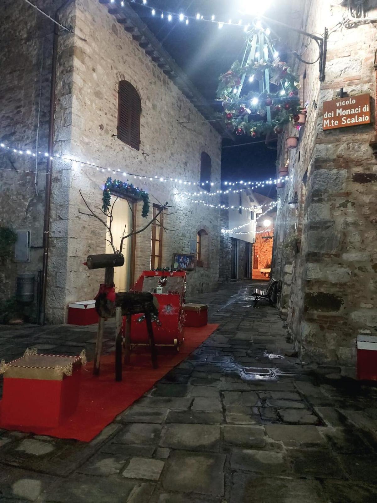 House With A View In Tuscany San Gusme Exterior photo